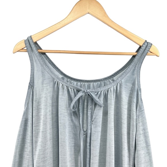 Umgee Womens Burnout Cold Shoulder Blouse Small Gray Keyhole Back Flare Sleeve - Picture 9 of 15